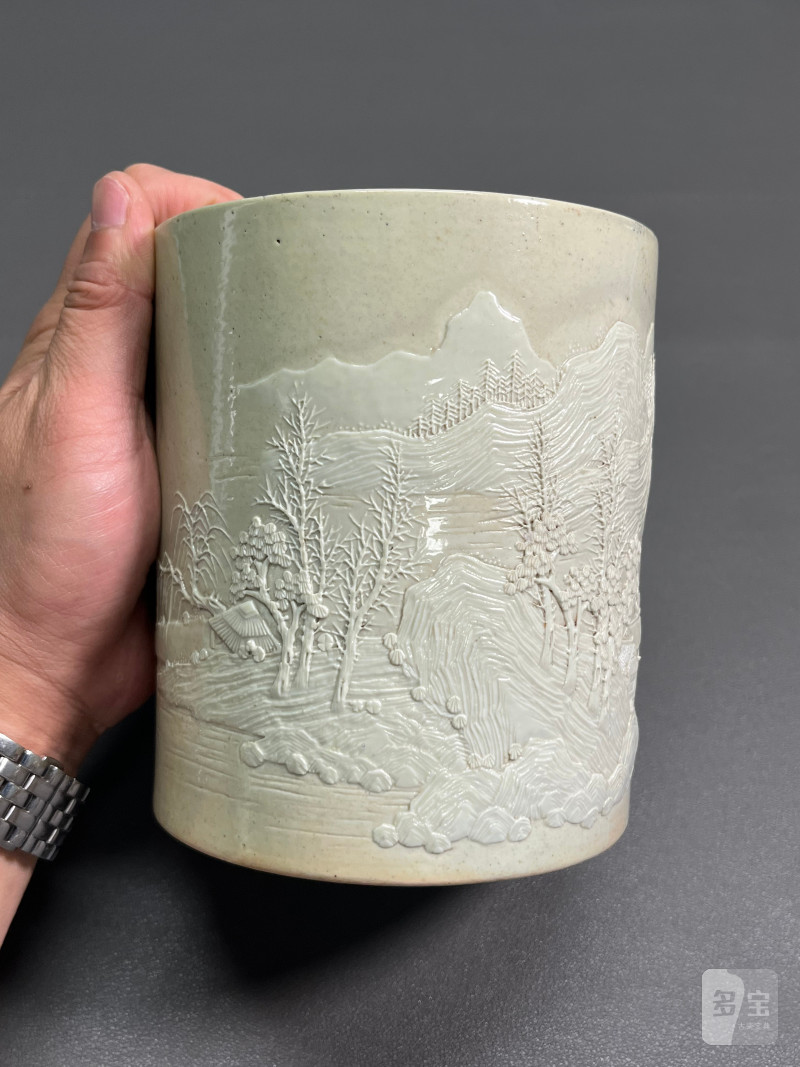 清道光  “王炳荣”款米黄釉雕瓷山水纹笔筒 - 图7